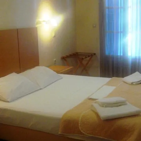 Argo Hotel Galaxídhion